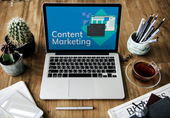 "Content marketing" laptop